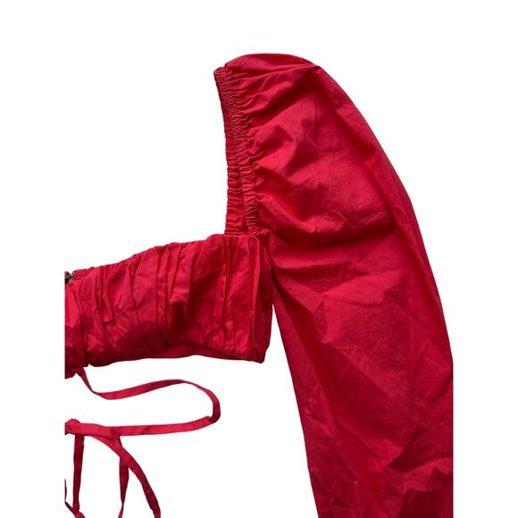 White Fox Red Opposite Sides Crop Top Size Small - Picture 4 of 9